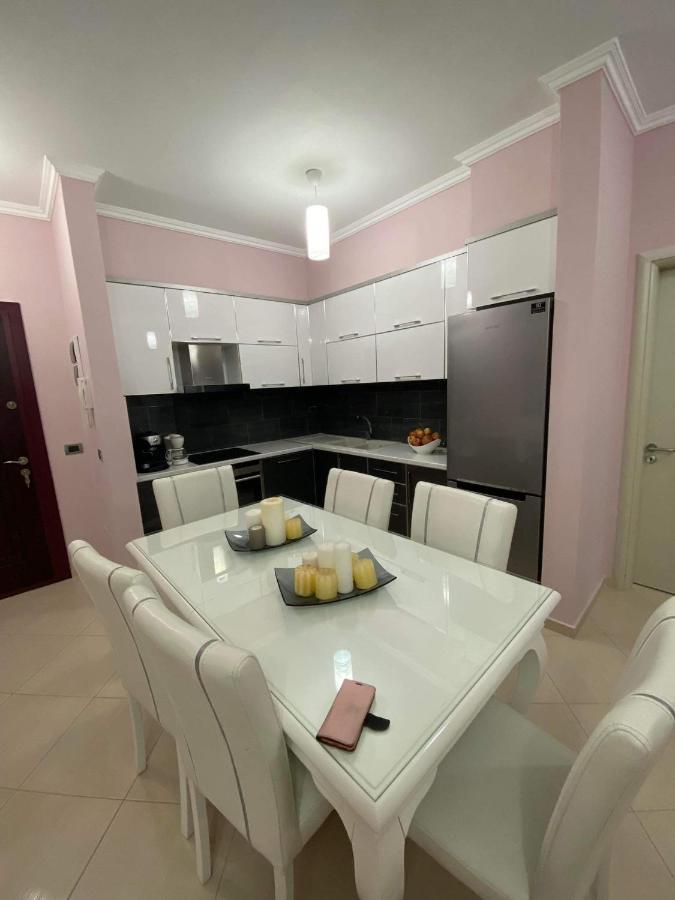 Orfeas Central Apartment Fier Eksteriør billede