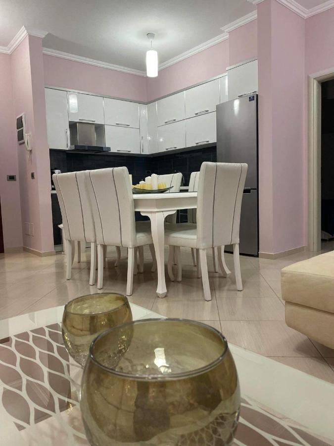 Orfeas Central Apartment Fier Eksteriør billede