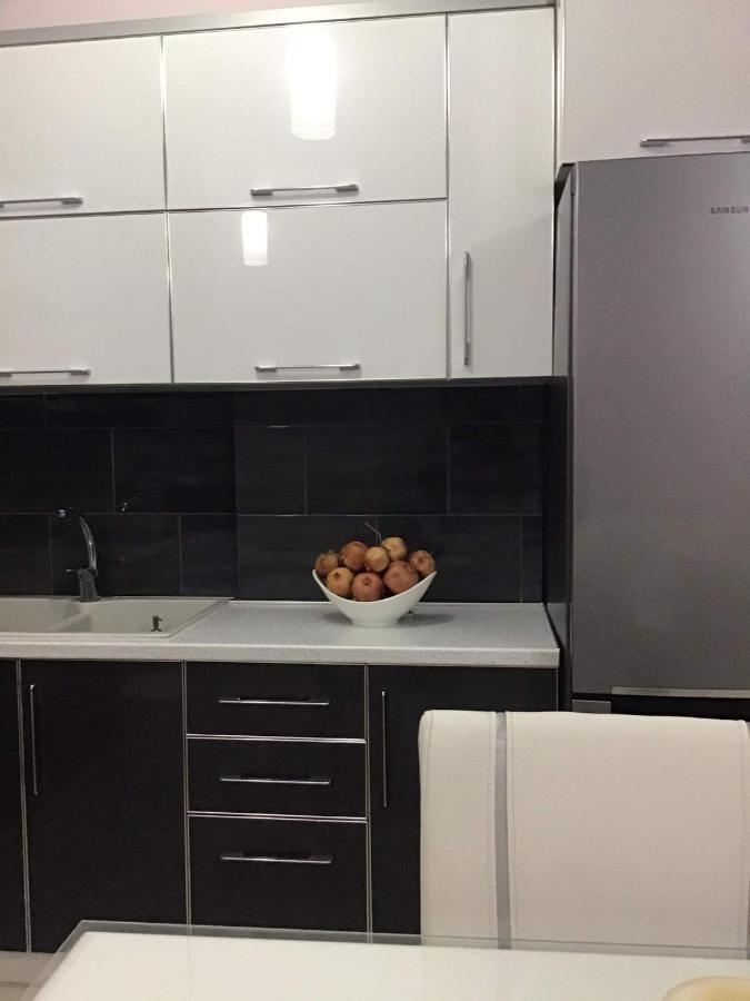 Orfeas Central Apartment Fier Eksteriør billede