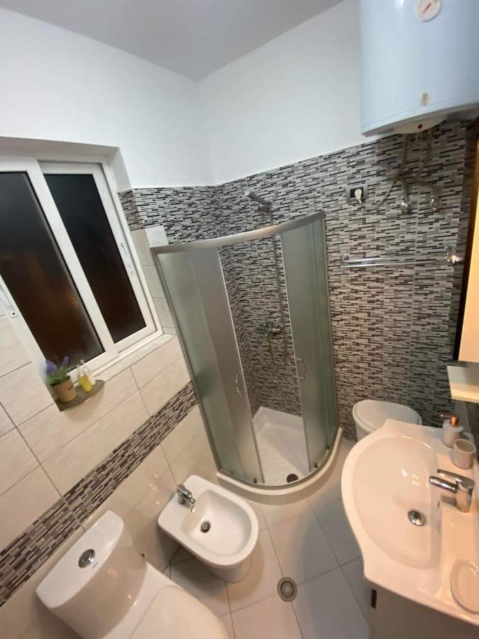 Orfeas Central Apartment Fier Eksteriør billede